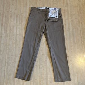Banana Republic Chino